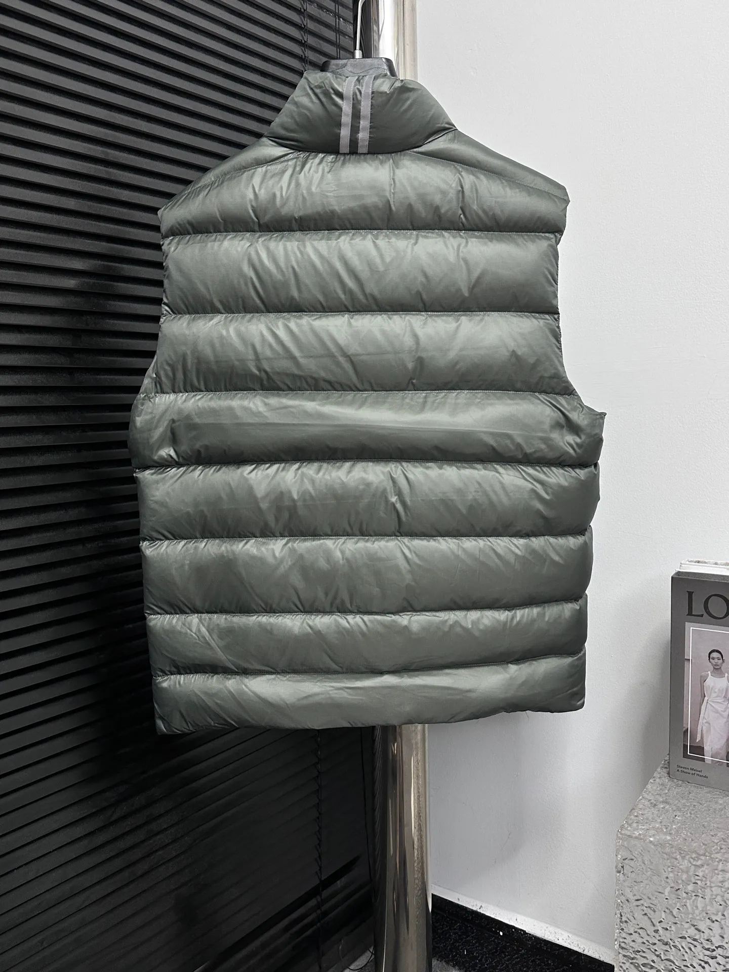 P560 [Canada Goose] CROFTON light down vest R water-repellent treatment Winall windproof fabric 700-fill down capacity Original molding Detailed production The upper body effect is stunning Exclusively available on the Xiaohongshu purchasing platform The highest version on the market Code number: XS-XXL